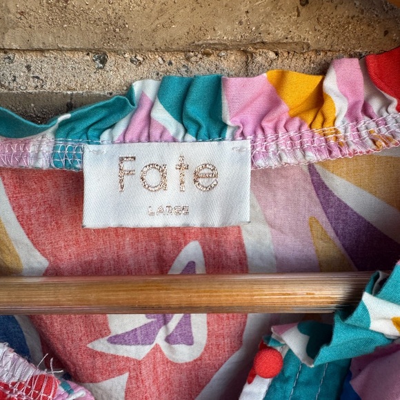 Fate: All My Life White Multi Abstract Blouse Size Large - Picture 6 of 10